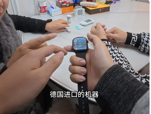 万物都能“测血糖”?智能手表“无创测血糖”靠谱吗?