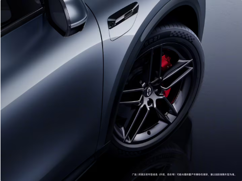 ���������ʽ� M6 �����ɫͼ�ع� 