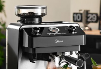 ���Զ����Ȼ��Ƽ��������ŵ����ף�����һ���ʺ���