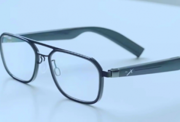 ����ǰ���������۾�����ͬ������1.8��