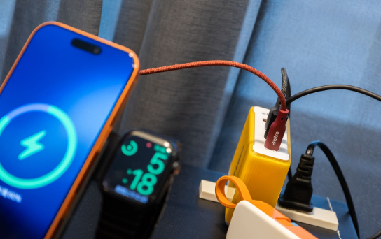 iPhone 17ΪʲôͻȻ�Զ��ػ��������˻���