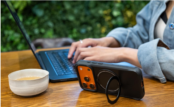 iPhone 17ΪʲôͻȻ�Զ��ػ��������˻���