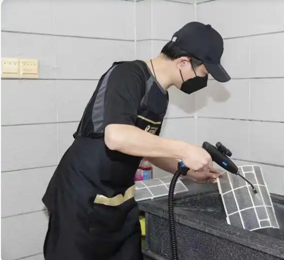 �����ҵ硰С�����ޡ� ���������άȨ��