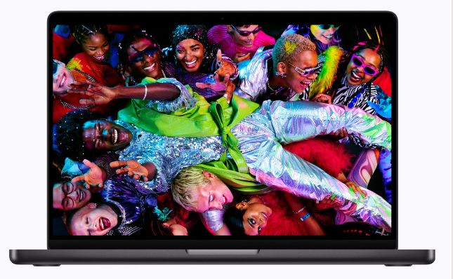 MacBook Pro OLED��彫���¸��¿�ʼ���ģ����
